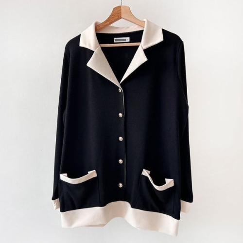 아이우먼 타나오픈카라배색긴팔티 BST393M601 빅사이즈