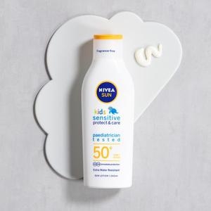 선 키즈 센서티브 프로텍트 앤 플레이 로션 200ml