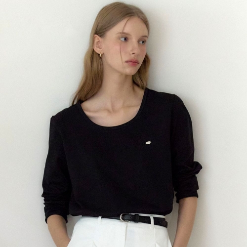 �ƿ�ȣ�� Logo Silky U-neck Sleeve T-shirt Black H25FA-TS01-BLAN