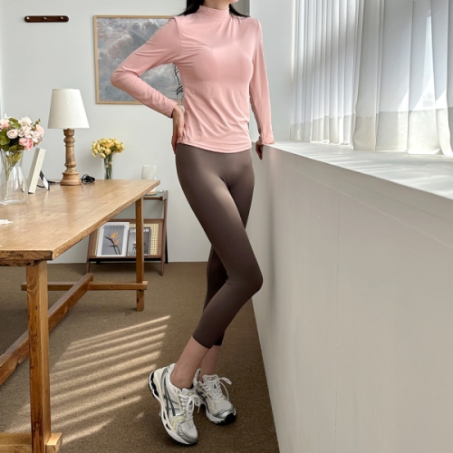 리빌모아 여자 운동 트레이닝 패드 내장 폴라 티셔츠 SDW-TSA-SSD240928_이미지