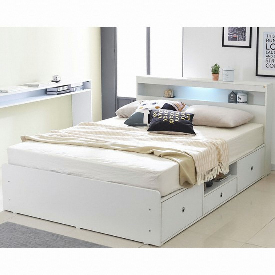 �������� �� 4�� ���� LEDħ�� SS