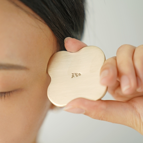 죽전도예 놋담 클로버 괄사 마사지기+괄사 파우치 증정이미지입니다. 누르면 해당 게시물로 새창이동합니다.