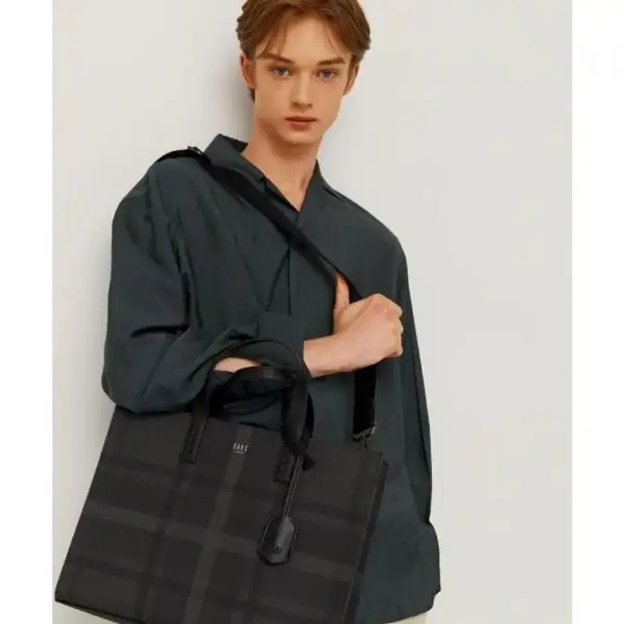 닥스 MENS ACCESSORIES ESSENTIAL 블랙 타탄체크 서류가방 DBBA6FE63BK