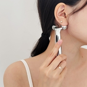 수앤수 휴대용 3D 브이라인 얼굴 마사지 전신마사지 미니 롤러 23T401_이미지