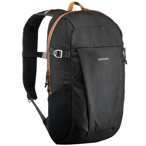 데카트론 퀘차 NH100 다용도 가방 20L이미지입니다. 누르면 해당 게시물로 새창이동합니다.