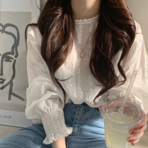  몽드 레이스아일렛블라우스 mde2301808