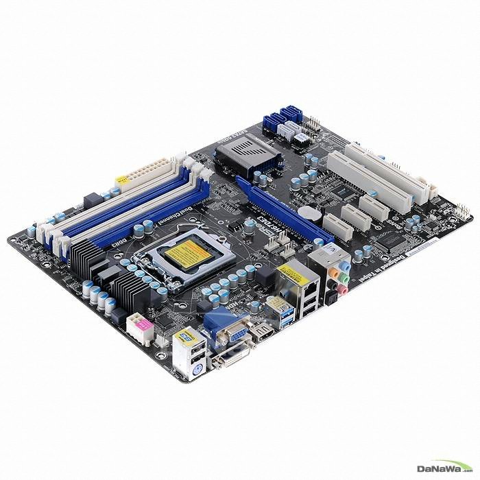 ASRock H67DE3 (B3) ������