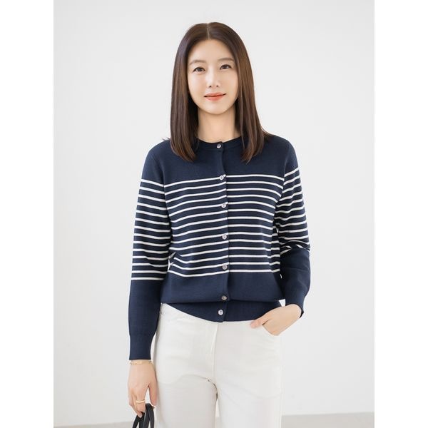 마담4060 엄마옷 여성 데일리 가디건 마린스트라이프 -FCA2603009