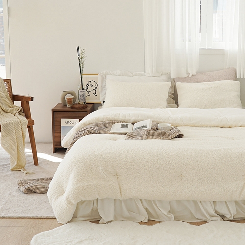 에이트룸 몽글몽글 뽀글이 15미리 양털 극세사 겨울 이불