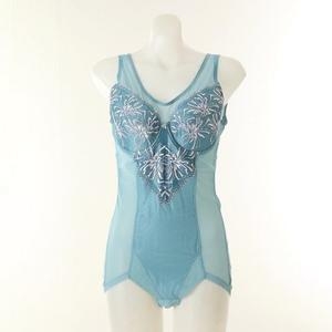 와코루 살루트 안정적인 쉐입의 소프트한 감각 풀메크업 바디슈트 DBT0460CW_이미지