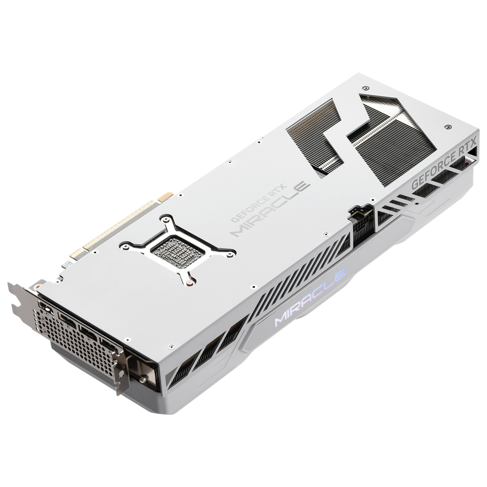 �̿��� ������ RTX 5070 Ti MIRACLE WHITE D7 16GB