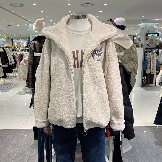 비지트인뉴욕 후드 숏 덤블링점퍼 VXBDB73