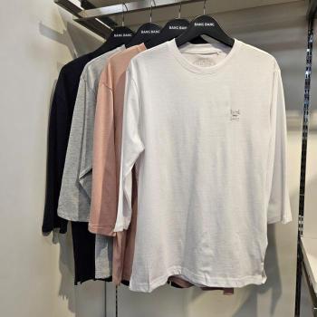 HC09 칠곡점 봄 남자7부 면 얇은티셔츠 가슴에 작은 레터링 포인트되는 심 S12558395