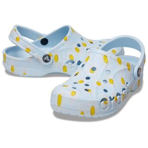 크록스 바야 시즈널 프린트 클로그 206230-4KV이미지입니다. 누르면 해당 게시물로 새창이동합니다.