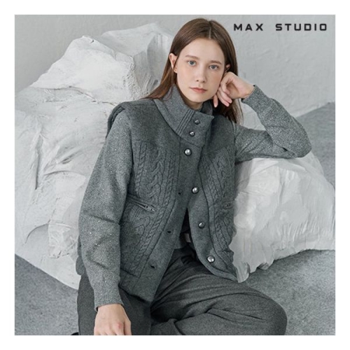 울니트 패딩 베스트 점퍼런칭 가격 69900원 1738850