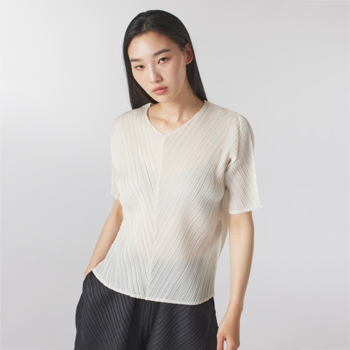 플리츠미 베이직 V넥 사선 폴딩 티셔츠_EPTSM124044_이미지