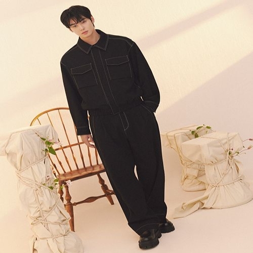 리버클래시 차은우 PICK LLF23650 블랙 와이드핏 원턱 스티치 밴딩 셋업 팬츠