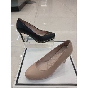 엘칸토 여성 9cm 베이직 가보시 펌프스LCWD21U513이미지입니다. 누르면 해당 게시물로 새창이동합니다.