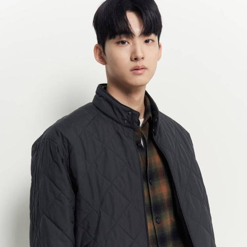 FW25 모던 다이아퀼팅 해링턴 재킷 블랙 BC5938CP25_LL 603826
