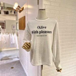 르피타 로레터링얼티셔츠 L253BTS910