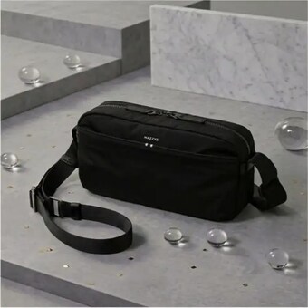 헤지스 핸드백 HJBA<b>6</b>F345 HATCH-BAG 블랙 나일론 크로스백 36002918