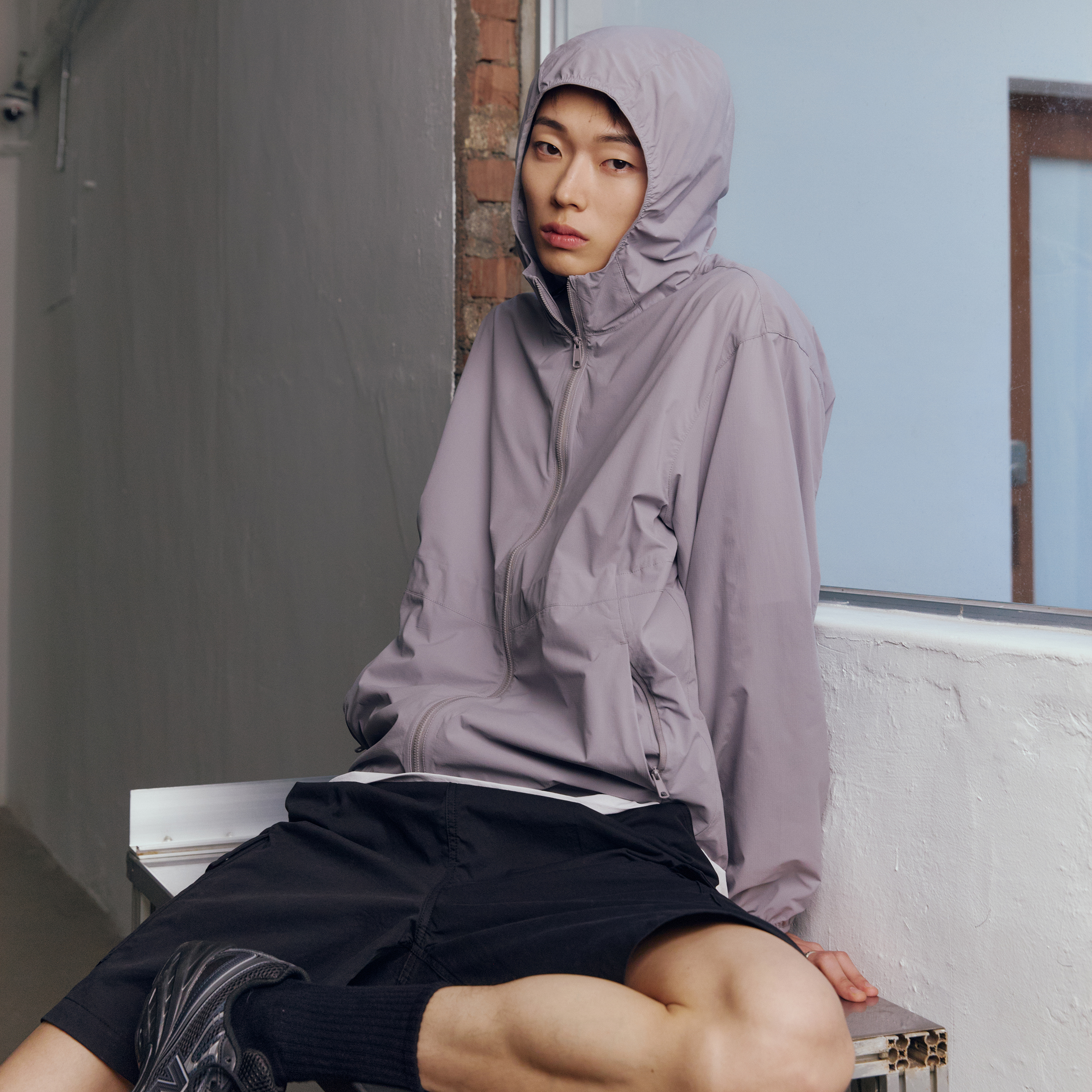 마인드브릿지 남성용 후드 경량 바람막이 M1JP3141 100 그레이_이미지