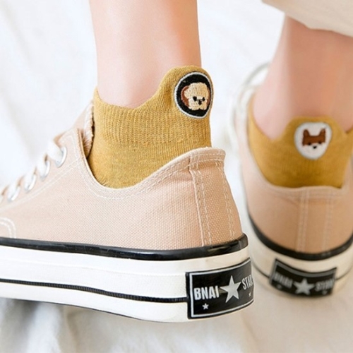  갓샵 댕댕이 귀여운 캐릭터 양말 인싸 단목 자수