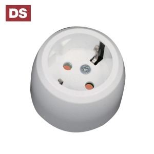 퍼스트LED DS 접지 노출콘센트 1구 나사타입 KS 국내산 배선기구_이미지
