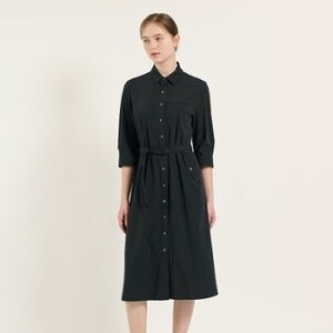 BCBG 셔츠카라 일자핏 원피스 B5<b>C8</b>O685
