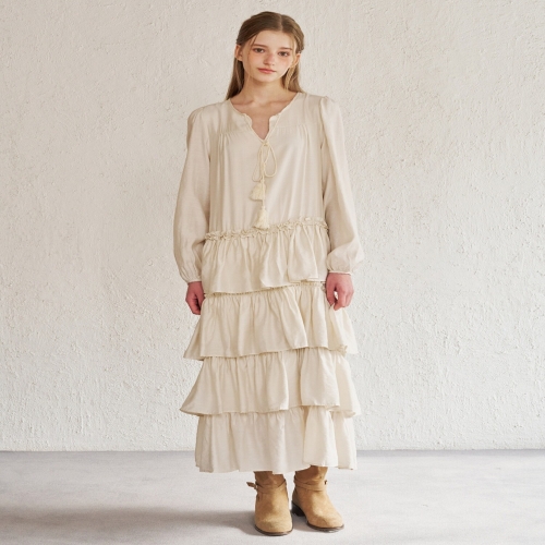 르샵 러블리 타이 포인트 캉캉 롱 원피스 DQ1OW006A이미지입니다. 누르면 해당 게시물로 새창이동합니다.