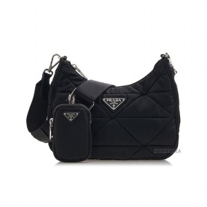 리나일론 퀼팅 호보백_1BC151 RDJN F0002