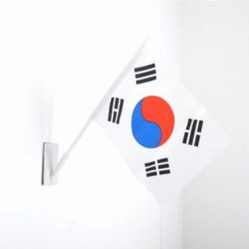 파티쇼 부착형 태극기 19x14cm이미지입니다. 누르면 해당 게시물로 새창이동합니다.