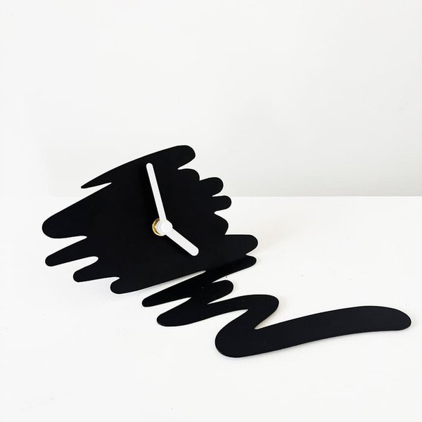  더닷 드로잉 철제 탁상시계 Fine Table Clock [1개]