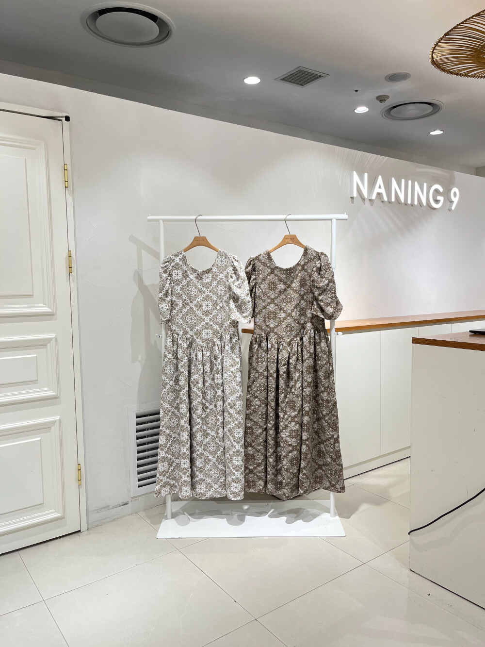  난닝구 스타필드코엑스점 이넬티원피스 1126B2OP025