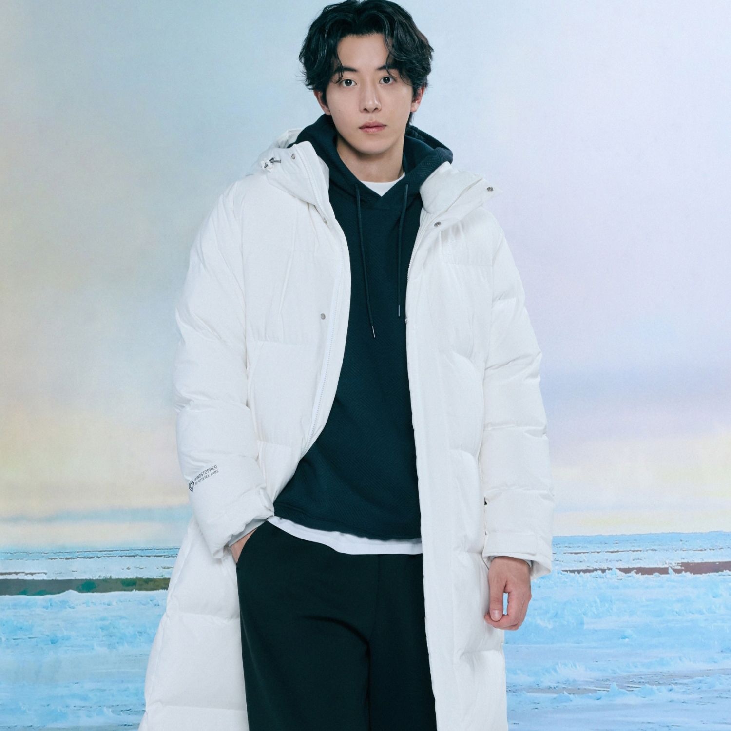 남주혁 STELOL L 스테롤 L 남녀공용 윈드스타퍼 롱 다운 자켓 DUW25509 블랙 Z1 85