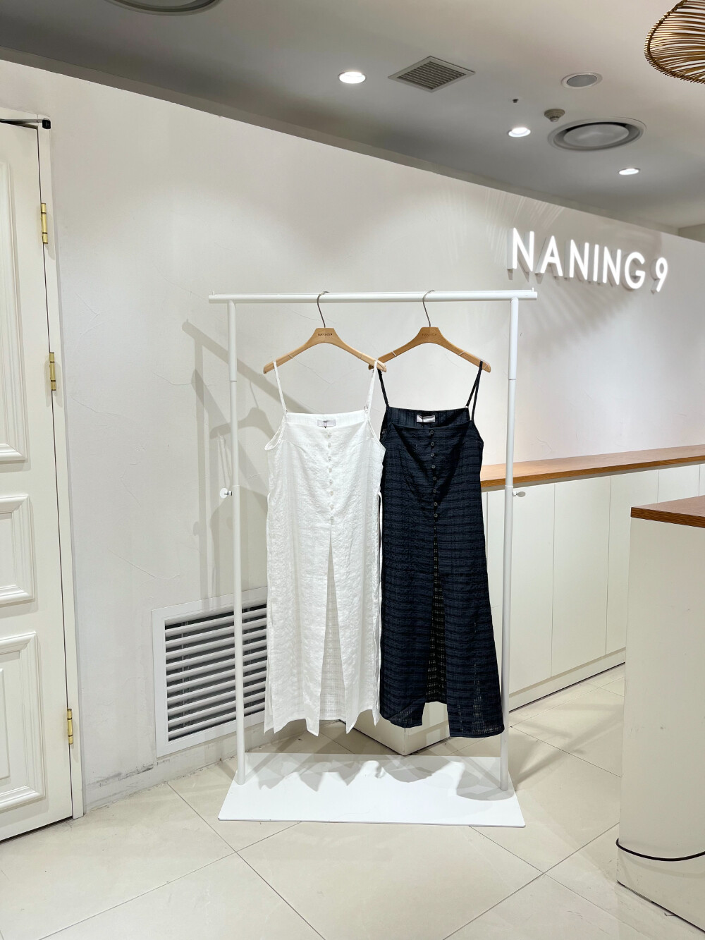  난닝구 스타필드코엑스점 소덴미원피스 1126B2OP00A