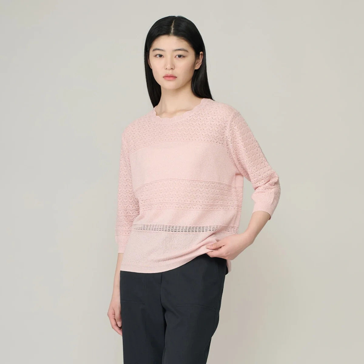 BCBG 여름 신상 스칼럽 아일렛 풀오버 니트 A6M4K41921/ 애플아울렛