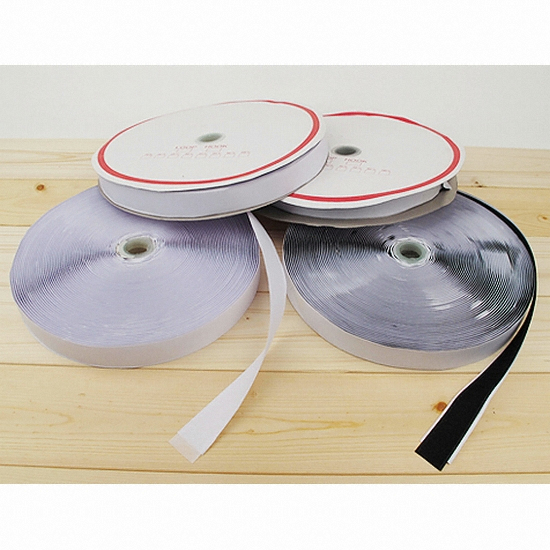 미호코리아 접착식 벨크로 찍찍이 테이프 25mm x 25m이미지입니다. 누르면 해당 게시물로 새창이동합니다.