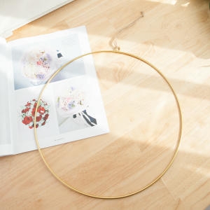 플라워트리 메탈링 35cm 인테리어 DIY 소품 장식 링 FDIYFT 감성 인테리어는 플라워트리에서이미지입니다. 누르면 해당 게시물로 새창이동합니다.