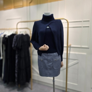 아이올리 에고이스트 뒷 트임 리본 포인트 터들넥 니트 EQ4KL060DN 630683_EQ4KL060DN