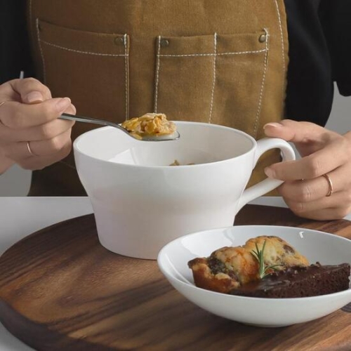 본차이나 라면기 18.5cm이미지입니다. 누르면 해당 게시물로 새창이동합니다.