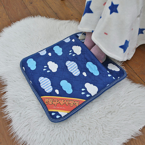 한일닷컴 구르미 극세사 발 전기방석 (1인용, 44x44cm)_이미지