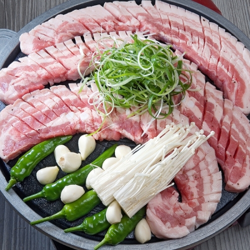 이룸육가공 이룸한돈 벌집 미박삼겹살 구이용 500g (2개)_이미지