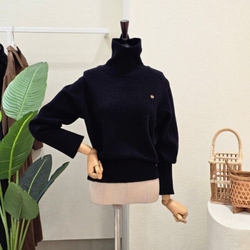 포커스 펜던트 포인트 폴라넥 니트 FW5K3KT32599_이미지