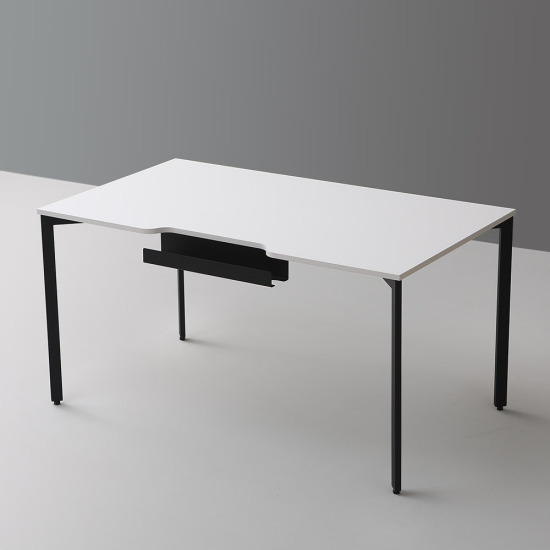 다가구 페르마타 멀티탭 책상 (1400x800)_이미지