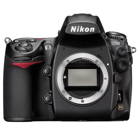���� D700 ���Ʈ