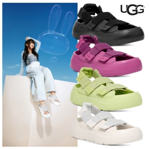 UGG 프리미엄 X 뉴진스하니 여성샌들 스트라터스 1664105529530531532 4종택 1152686_이미지