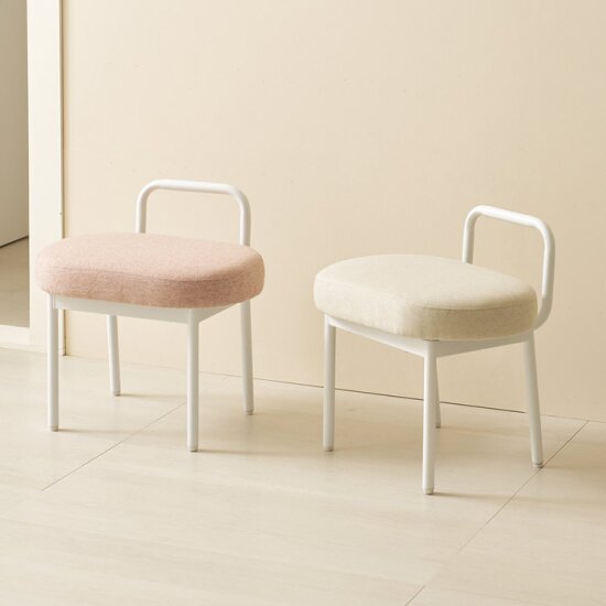 BIF보루네오 마르체 폴라 패브릭 스툴 화장대 의자이미지입니다. 누르면 해당 게시물로 새창이동합니다.