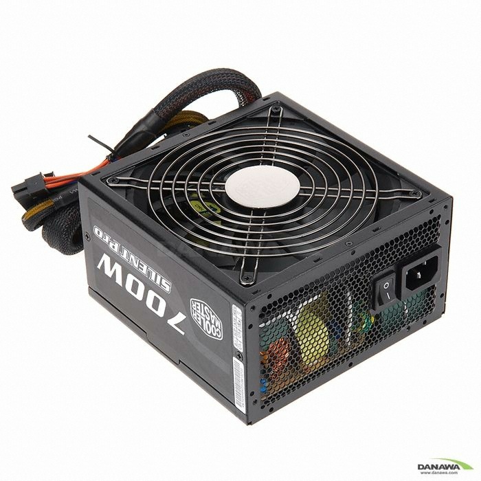 �𷯸����� SiLENT PRO M 700W 80PLUS ������̽�