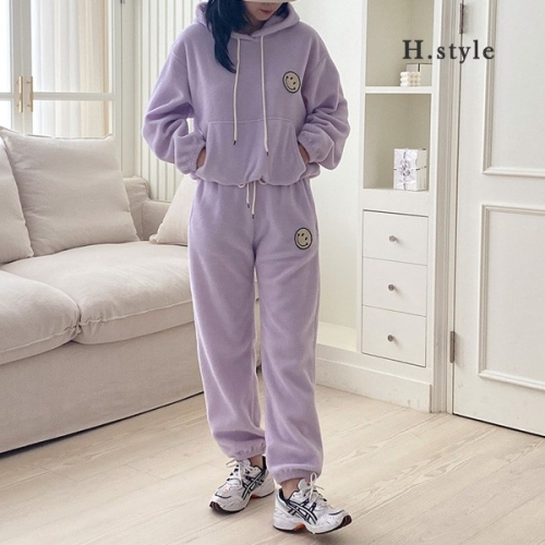 H스타일 에이치스타일 DK스마일후리스세트 겨울 양털 기모 트레이닝세트 마트룩 츄리닝셋트 바지세트 178374